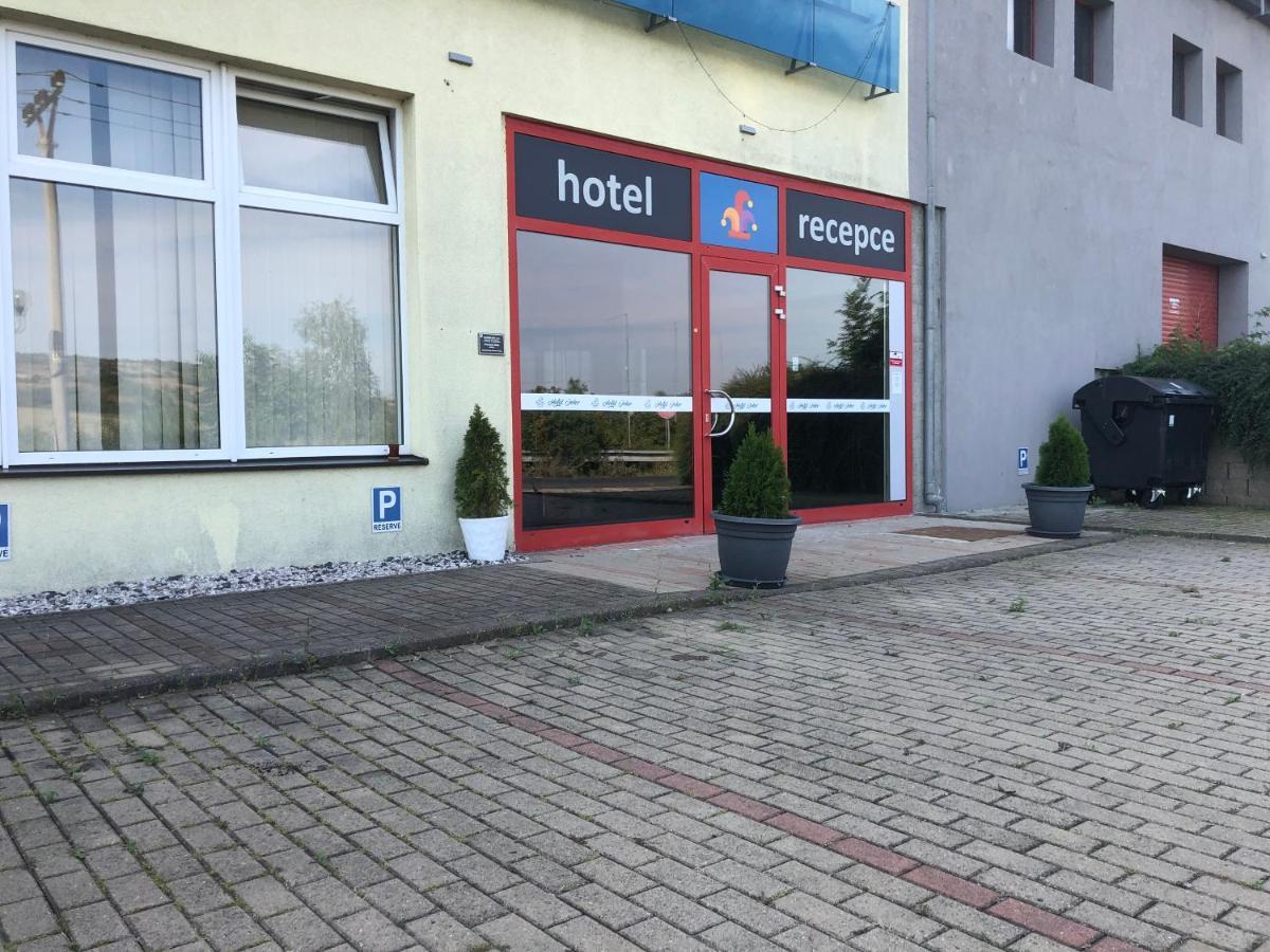 Hotel Joker Obrnice Exteriér fotografie